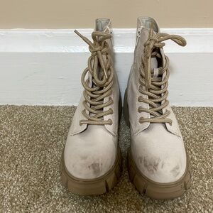 Cute combat boots that match every outfit possible!!!!!
